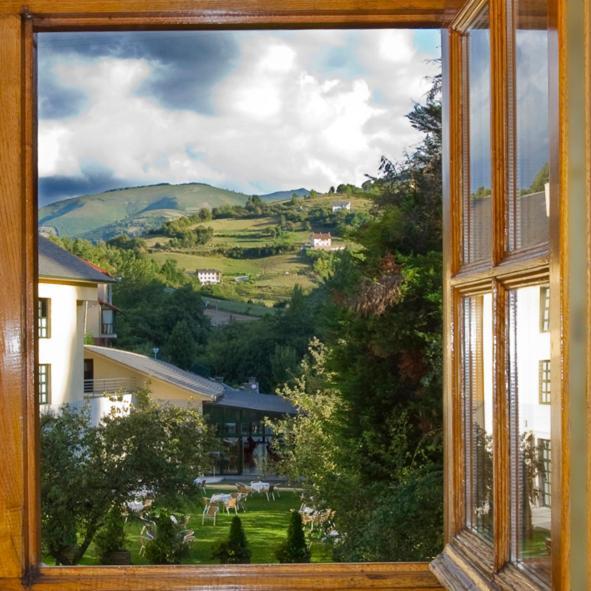 Hotel Restaurante La Casilla Cangas De Narcea Zewnętrze zdjęcie