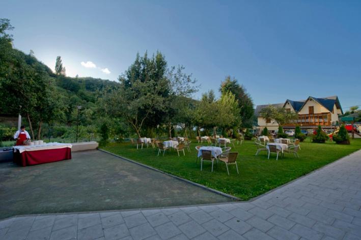 Hotel Restaurante La Casilla Cangas De Narcea Zewnętrze zdjęcie