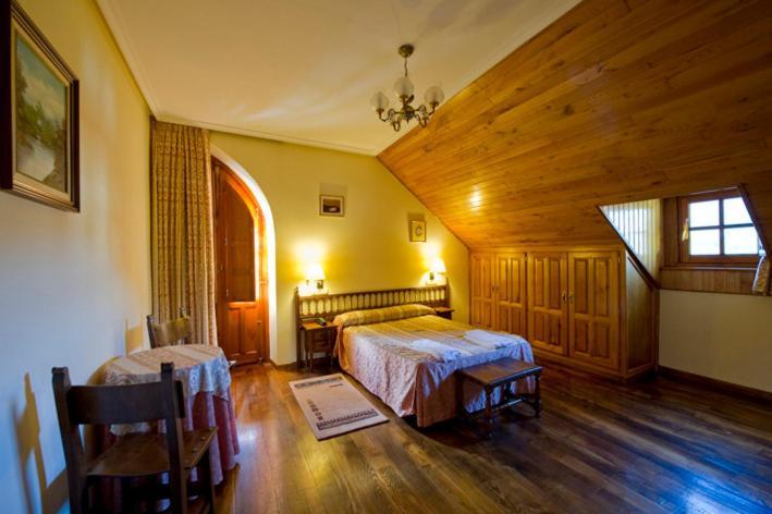 Hotel Restaurante La Casilla Cangas De Narcea Pokój zdjęcie